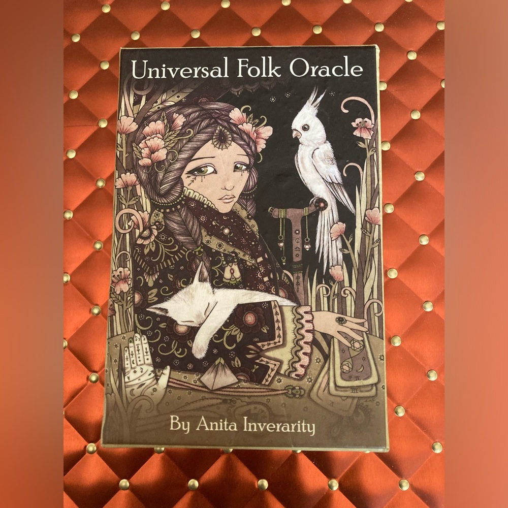 Universal Folk Oracle Deck
